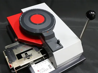 手動エンボッサーカードメーカⅡ